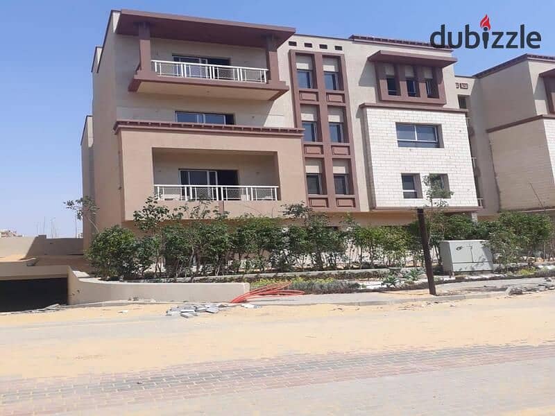 apartment 205 m at compound  green 5 ready to move 7