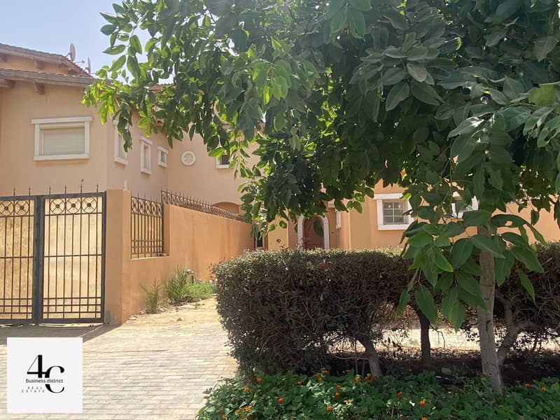 Townhouse Classic Middle 270m For Sale fully Finished At The Lowest Price With A special Garden In Hyde Park Fifth Settlement 5