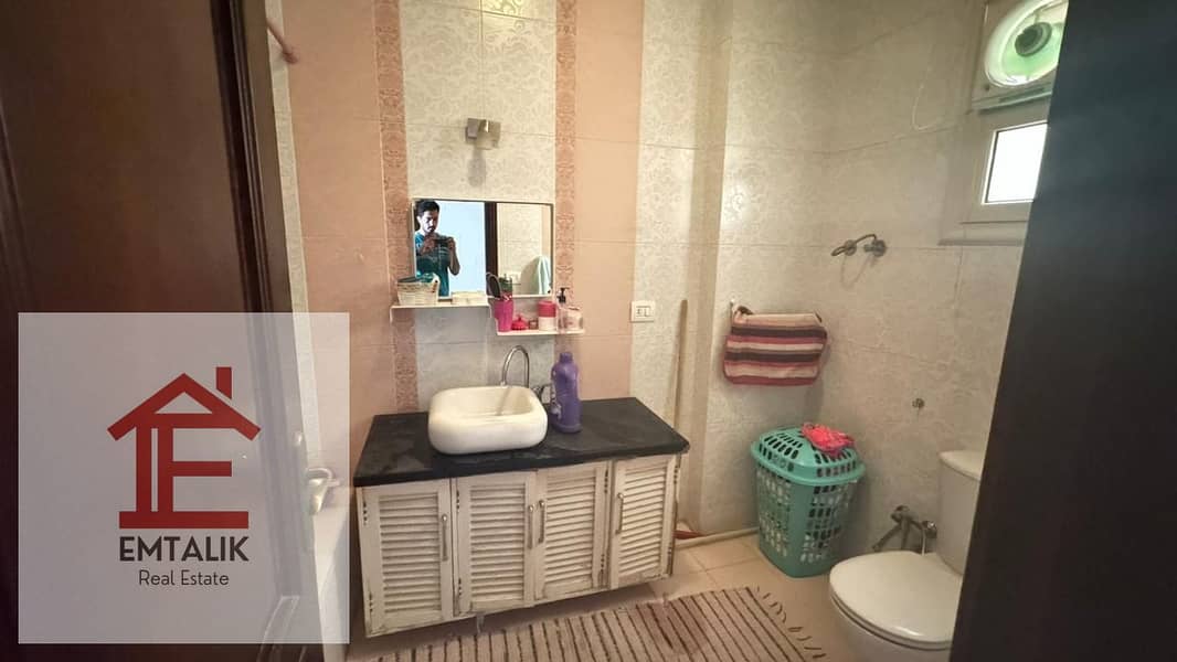 Apartment for sale in El Banafseg buildings in the Fifth Settlement, with an open view, clear entrance from 90th Street and Mohamed Naguib axis 8