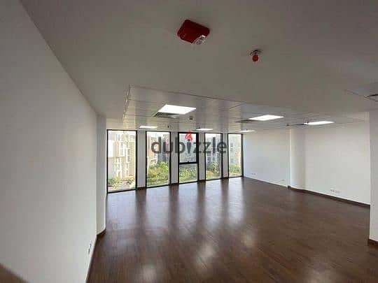 Office fully finished 84m rent in Sodic Eastown (EDNC) with prime location ready to move 6