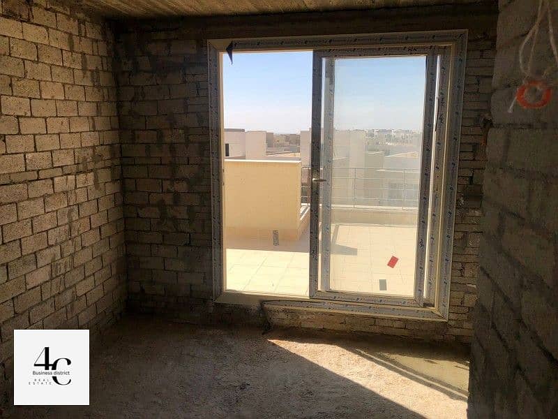 At The Lowest Price In The Market Standalone Villa With Land Area 295m For Sale with Installments In Palm Hills New Cairo 3