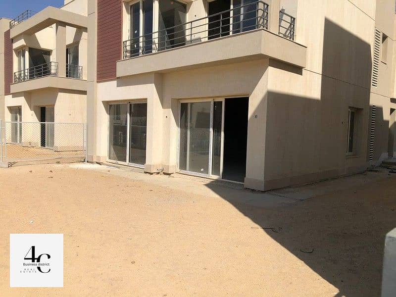 At The Lowest Price In The Market Standalone Villa With Land Area 295m For Sale with Installments In Palm Hills New Cairo 5