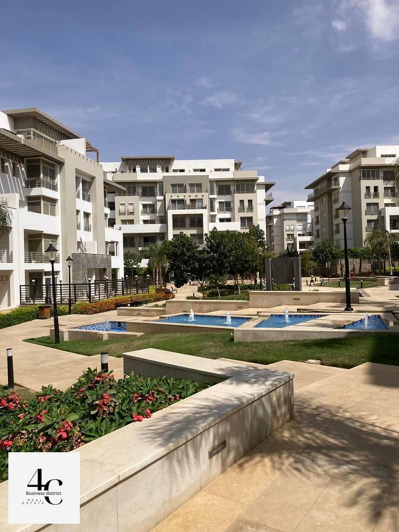 Apartment 192m for sale fully finished with air conditioners view landscape at the lowest price in the market and in the most special phase in Hyde P 1