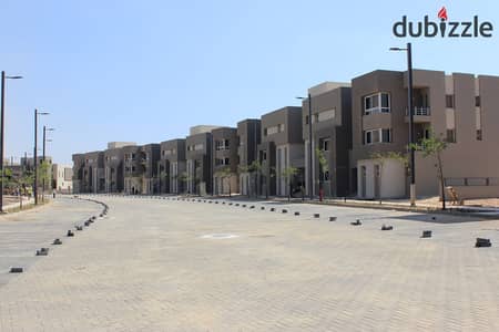 For sale, a 153-square-meter apartment on the ground floor with a 122-square-meter garden, Etapa Compound, Sheikh Zayed, immediate delivery,