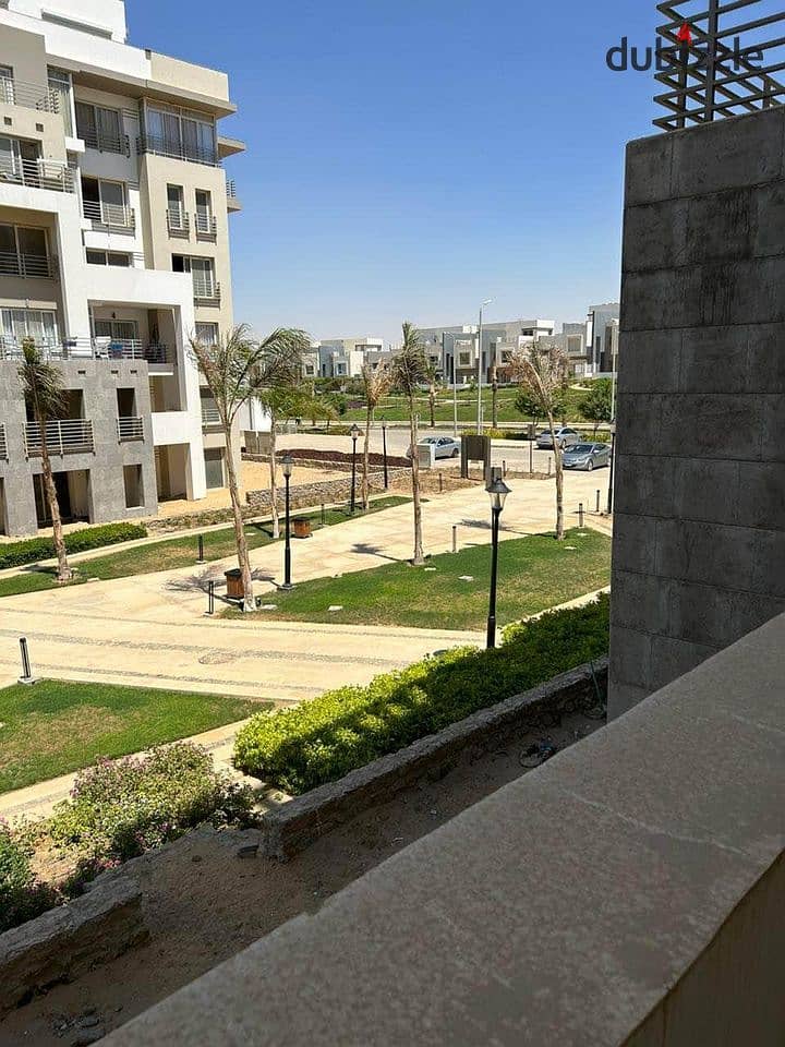 For sale studio 82 m + garden 56 m in Hyde Park near La Vista and minutes from Ain Sokhna Road 1