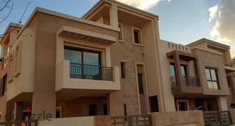 or sale, the last townhouse with a garden, 108 m, in Taj City, in front of Cairo Airport, near City Center, at the price of an apartment