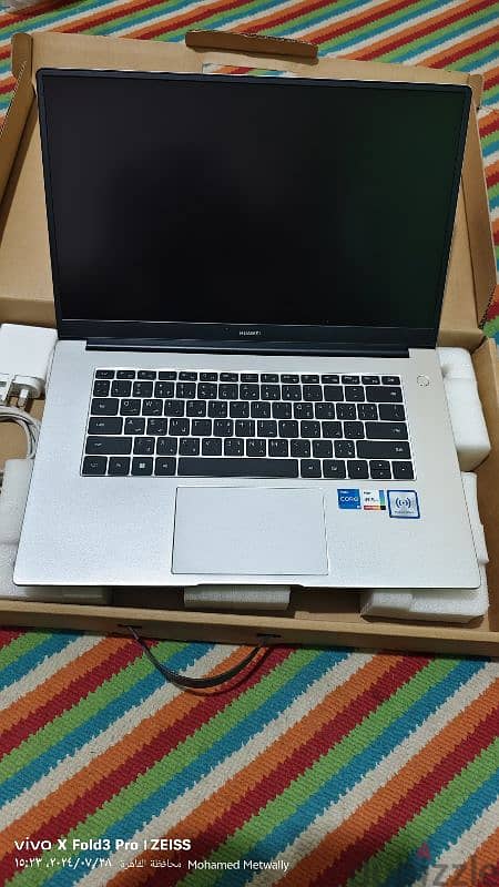 Huawei laptop mate book d15 core i5 11 0