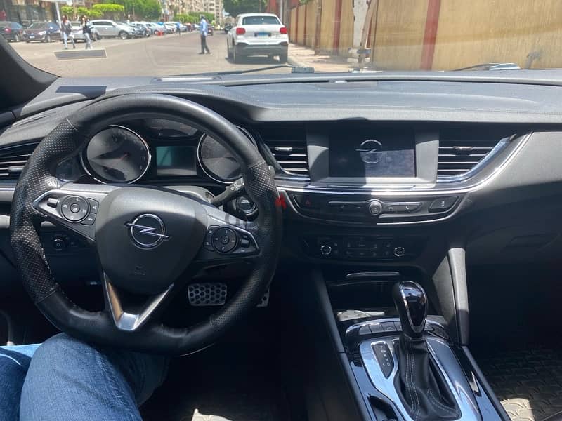 Opel Insignia 2019 13