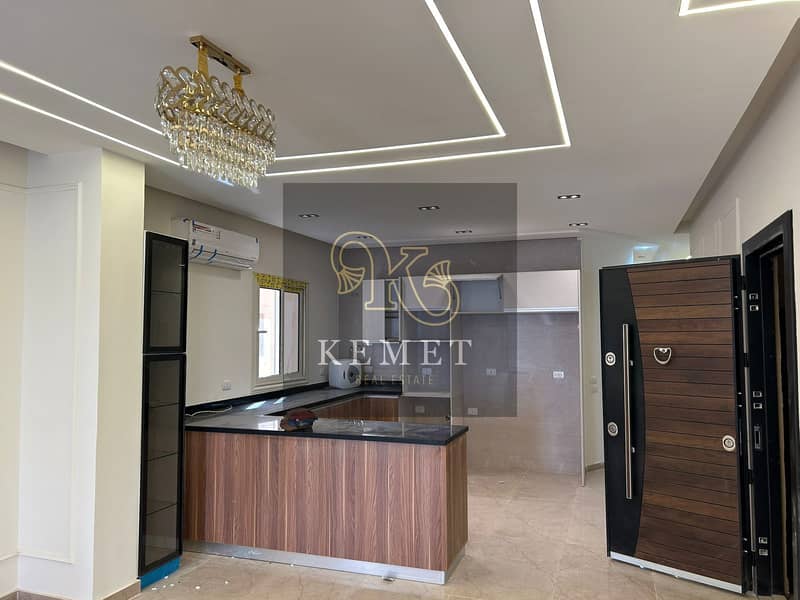 Apartment for sale, ready to move, with meter, air conditioners, and kitchen, area of ​​190 square meters, in Al-Andalus, Fifth Settlement 3