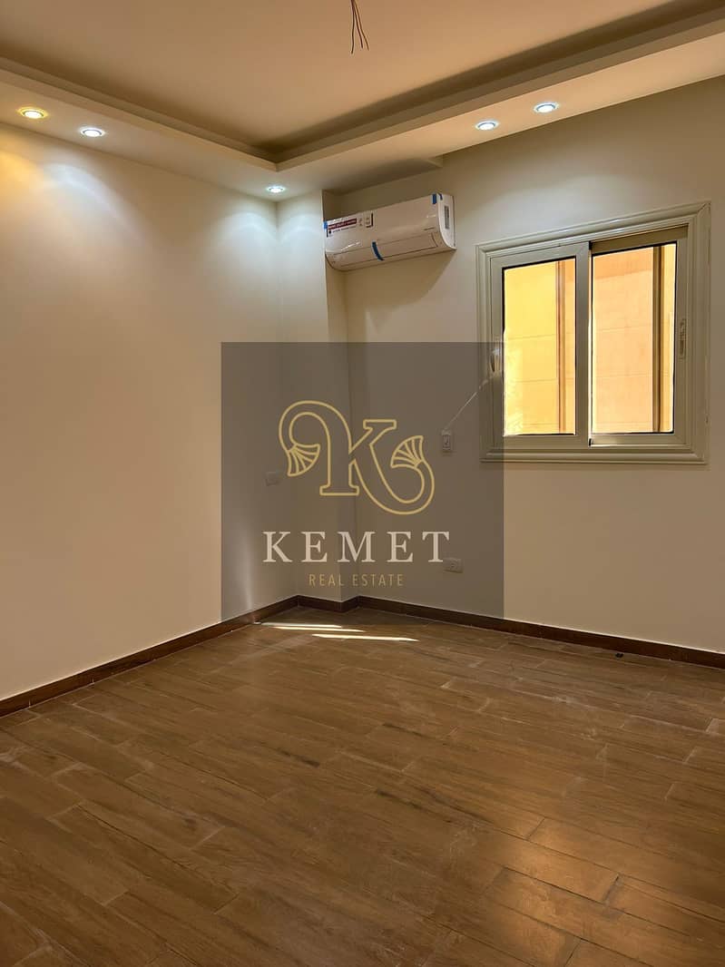 Apartment for sale, ready to move, with meter, air conditioners, and kitchen, area of ​​190 square meters, in Al-Andalus, Fifth Settlement 8