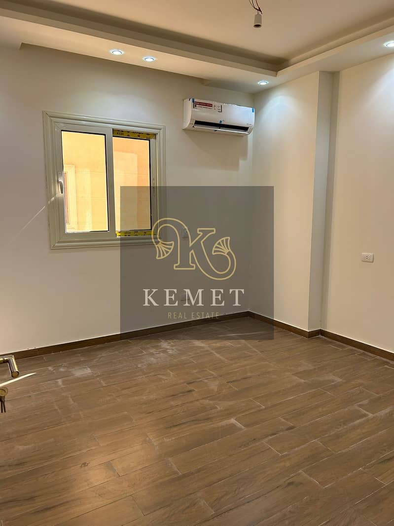 Apartment for sale, ready to move, with meter, air conditioners, and kitchen, area of ​​190 square meters, in Al-Andalus, Fifth Settlement 9