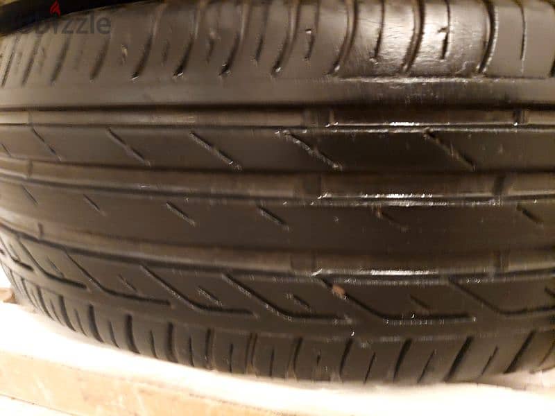 كاوتش بريدج ستون ( ياباني ) مستعمل ماشي اقل من  25 الف كيلو 185/65r15 5