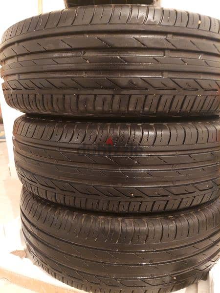 كاوتش بريدج ستون ( ياباني ) مستعمل ماشي اقل من  25 الف كيلو 185/65r15 7