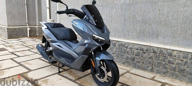 اسكوتر كيواي فيستا 200cc 2