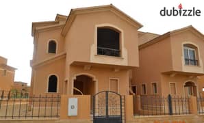 under market price twin house at dyar arco Prime location Direct lagoon and lakes