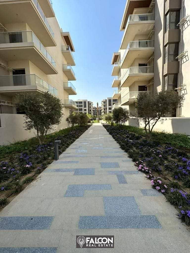 apartment 121m , garden 80m , ready to move in the address east , fully finished 6