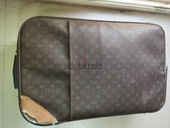 Louis Vuitton suites case 0