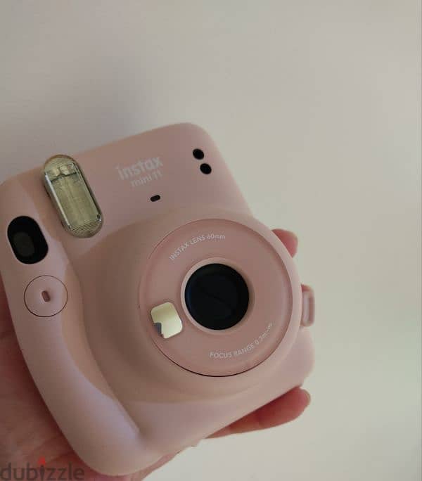 instax mini 11 - Fujifilm - blush pink -استخدام مرة للتجربة 0