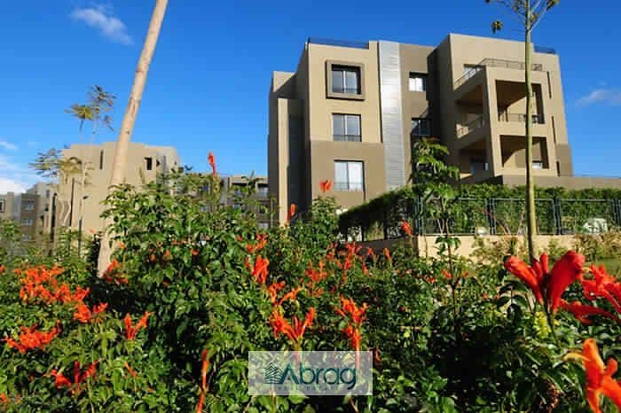 Apartment for sale, ground floor, with garden, in Palm Parks Palm Hills Compound 4