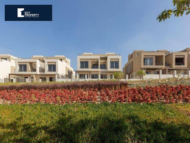 For sale, villa 200m with open view in Palm Hills  new cairo - installments over the longest payment period 4