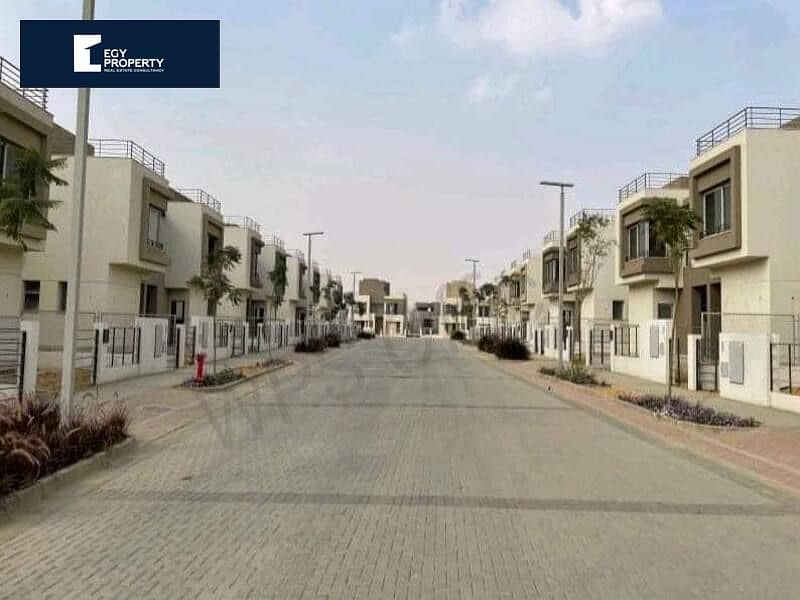 للبيع فيلا 200م على فيو مفتوح ف كمبوند بالم هيلز التجمع - palm hills new cairo بالتقسيط ع  اطول فترة سداد 5