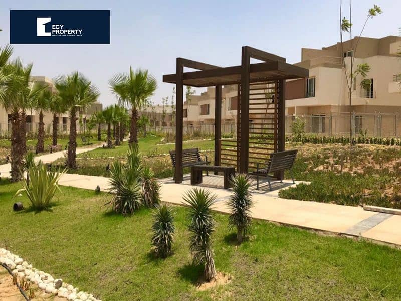 للبيع فيلا 200م على فيو مفتوح ف كمبوند بالم هيلز التجمع - palm hills new cairo بالتقسيط ع  اطول فترة سداد 7