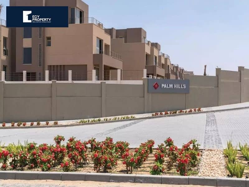 للبيع فيلا 200م على فيو مفتوح ف كمبوند بالم هيلز التجمع - palm hills new cairo بالتقسيط ع  اطول فترة سداد 9