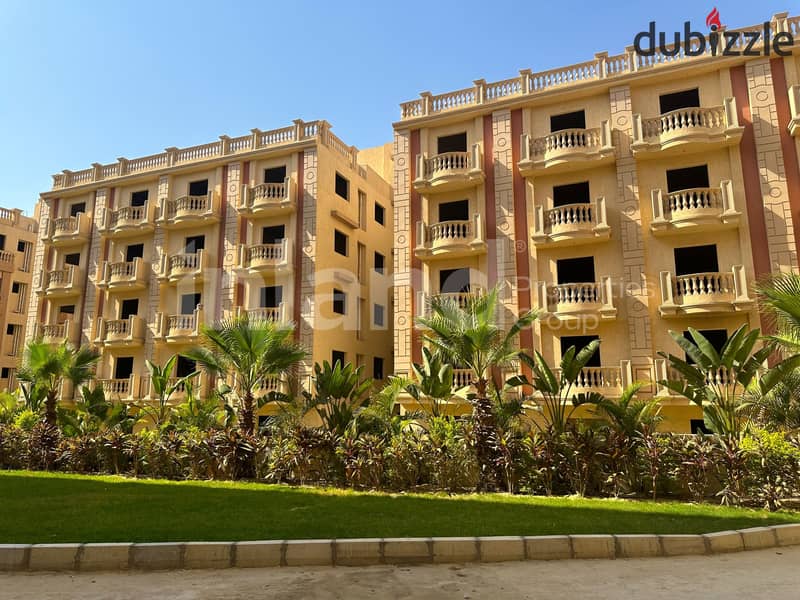 Apartment with immediate receipt in the Fifth Settlement, cash and installments, in a compound 9