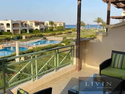 Without down payment, 150m chalet for sale, double view, pool and first row on the sea in La Vista Topaz, Ain Sokhna