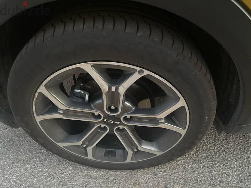 Continental 235/45R18 0