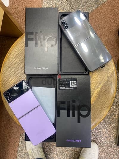 Galaxy Z Flip 4 256G Black Purple جديد