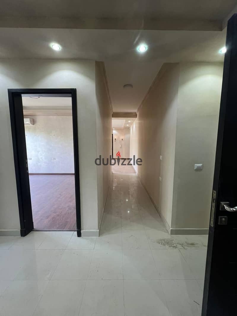 Apartment for rent, ground floor, 202 m, with a 300 m garden, The Address Compound, Sheikh Zayed, kitchen and air conditioners 6