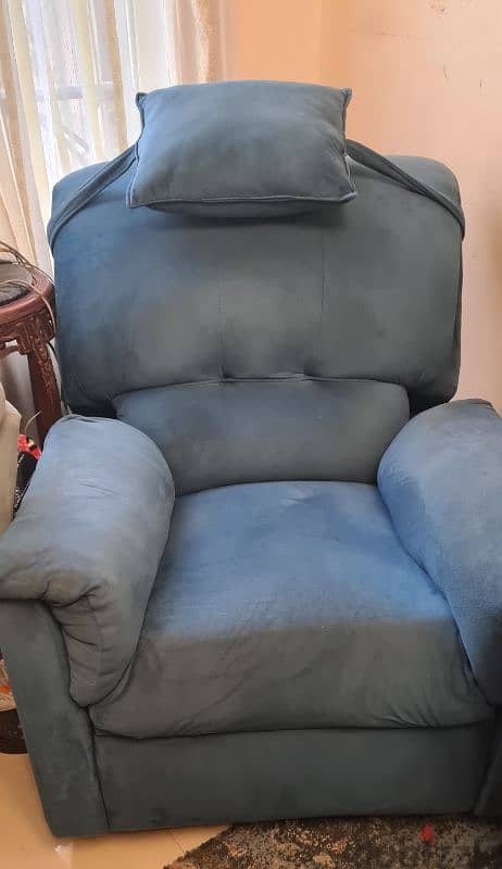 ريكلاينر  Recliner 1