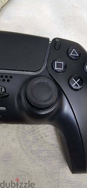 دراع ps5 اسود . . استعمال جيد جدا  ps5 controller 2