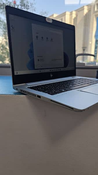 HP Laptop EliteBook 830 G5 1