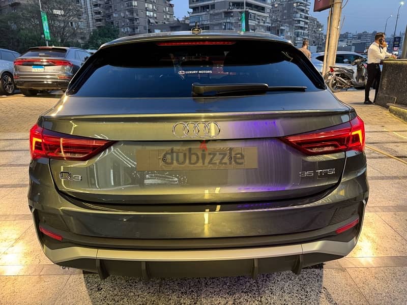 Audi Q3 sportback  2024 wakil  كسر زيرو 4