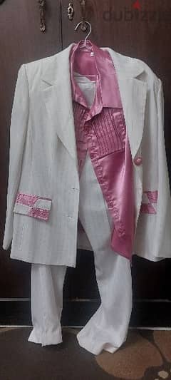 3 pieces suit