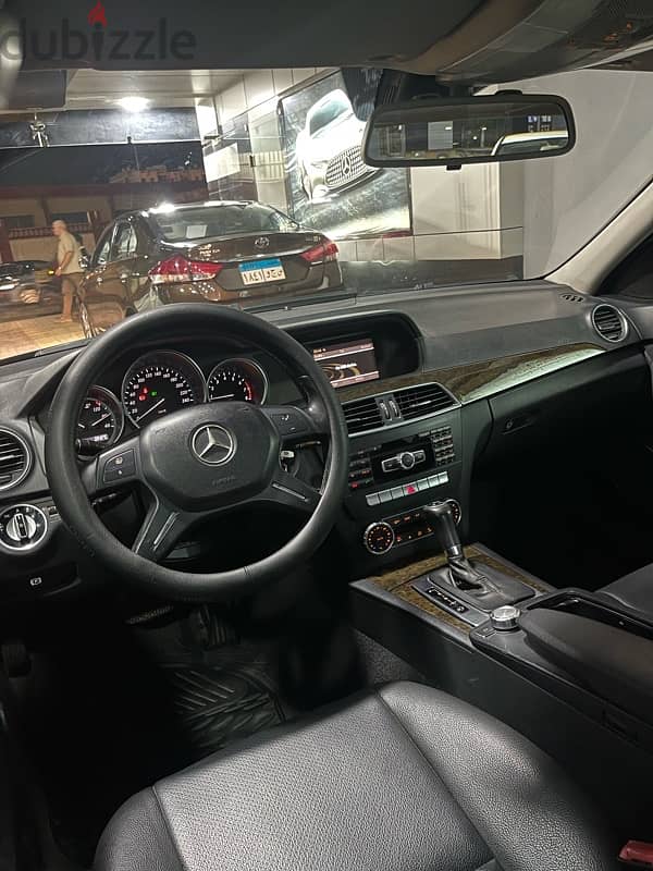 Mercedes-Benz C180 2012 16