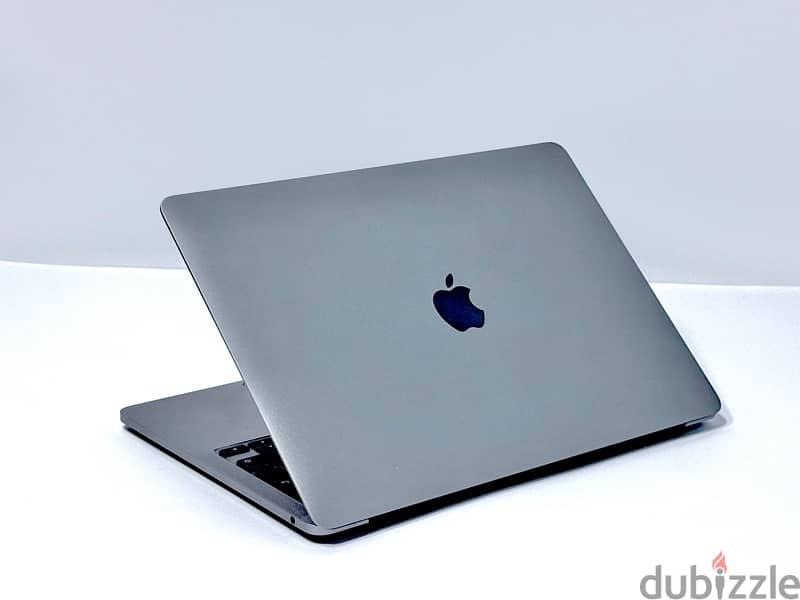 MacBook Pro M1 | 8 RAM | 256 GB ssd 7