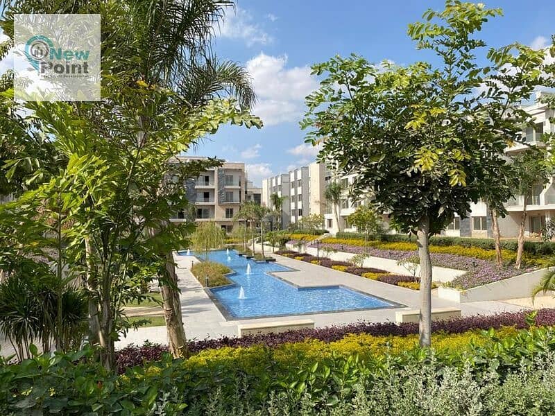 Apartment with garden, immediate delivery, fully finished, in Gold Square, Galleria Compound 11