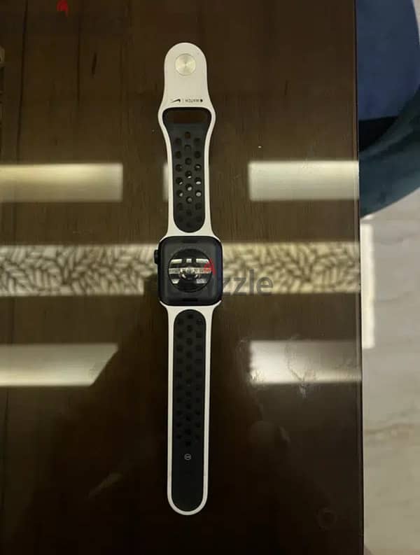 Apple Watch Nike SE 40 MM 1