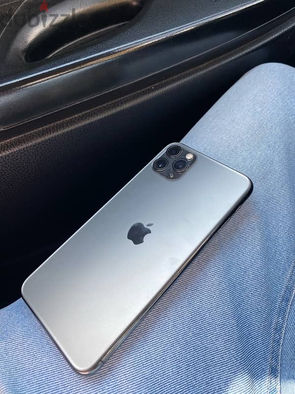 iPhone 11 Pro Max 1