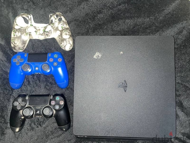 PS4 500 slim ٥٠٠  بلايستيشن ٤ 0