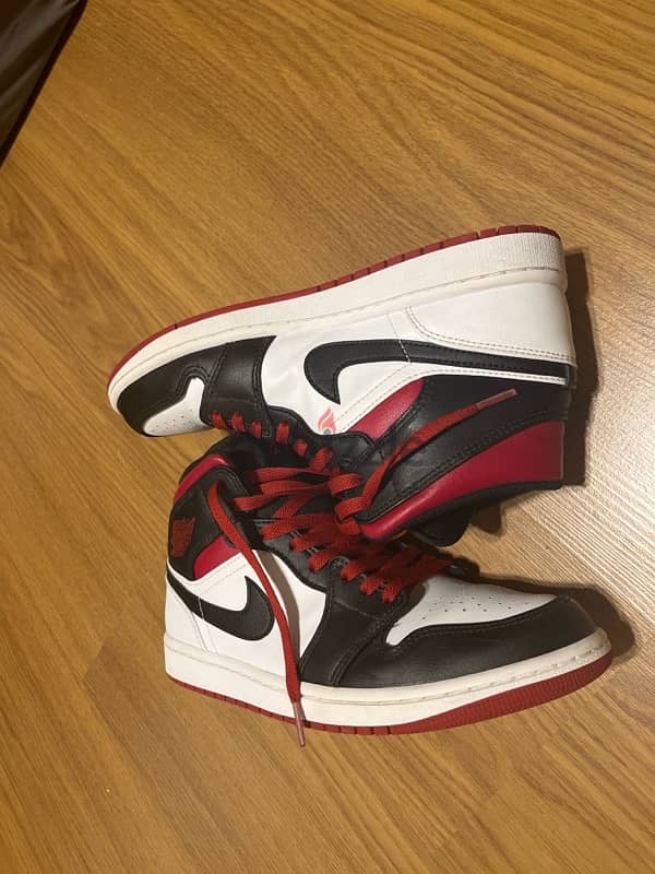 NIKE/ red and black 0