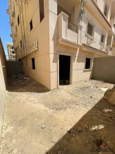 Duplex for sale in Fifth settlement next to Hyde Park and next to Katameya Dunes Ground area 95 First 160 Garden 100 meters 3 bedrooms, 3 bath