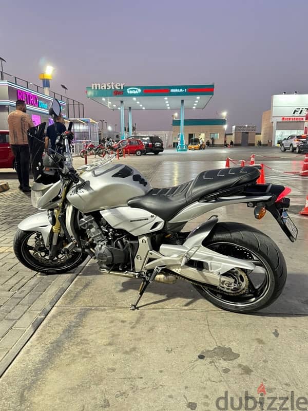 هورنيت 2008honda hornet 2008   600cc 4