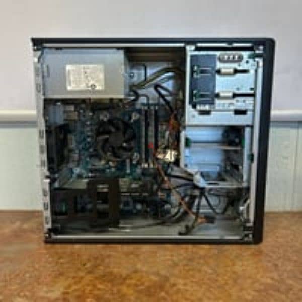 كيسة HP Z230 بمعالج i5 4690 1