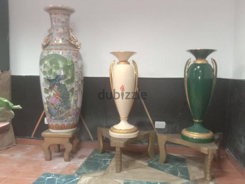 three ceramic vases in an excellent condition 4