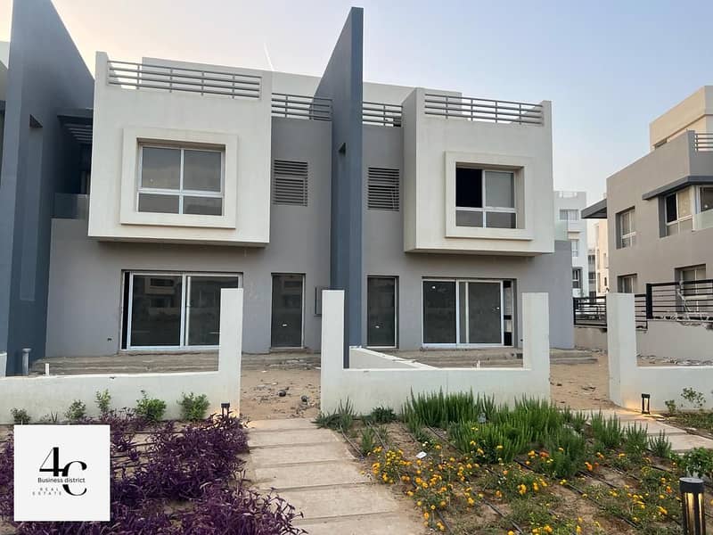 Lowest down payment 208m available in hyde park with possability of installments modern open view landscape 8