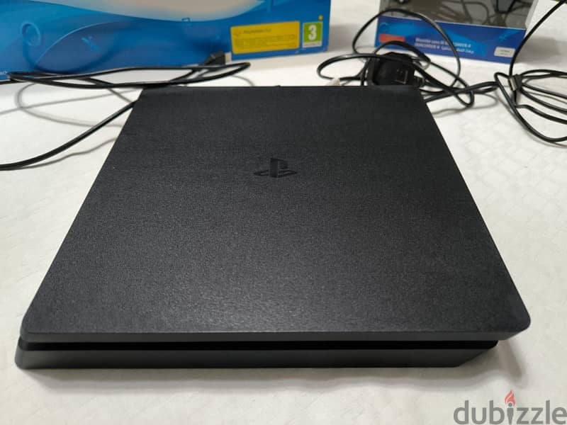 PS4 slim [12 soft] + 2 controllers and 4 games 6